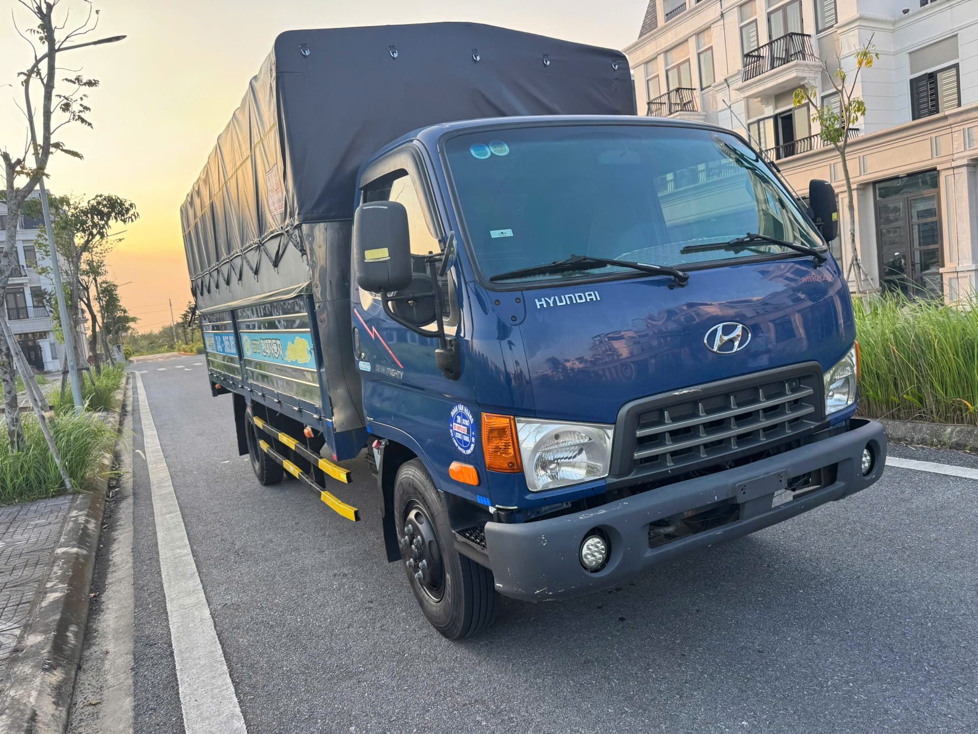 BÁN XE NEW MIGHTY -THÙNG MUI BẠT - MÀU XANH – NĂM 2016 - Ảnh 2